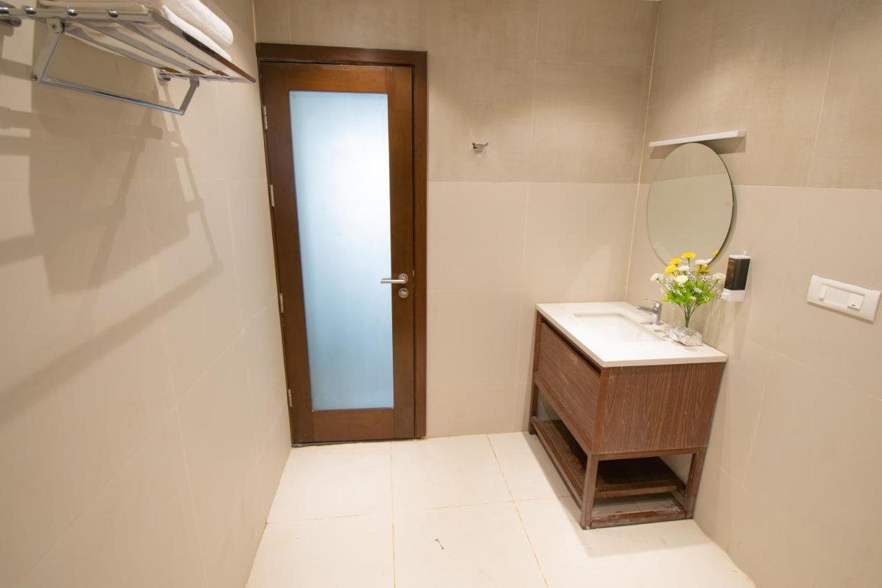 Octave Rococco Morjim Pernem Exterior foto